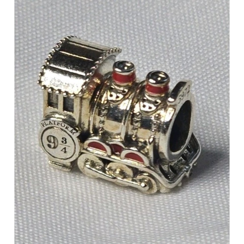 Pandora Harry Potter Hogwarts Express Train Charm (798624C01)